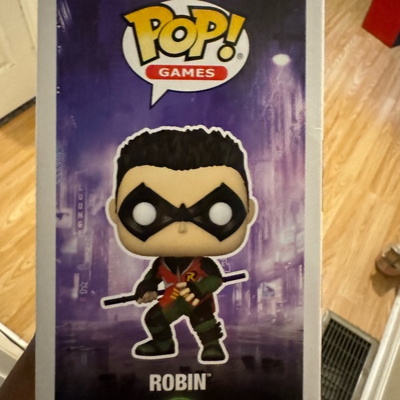 Robin funko pop - Picture 6 of 7